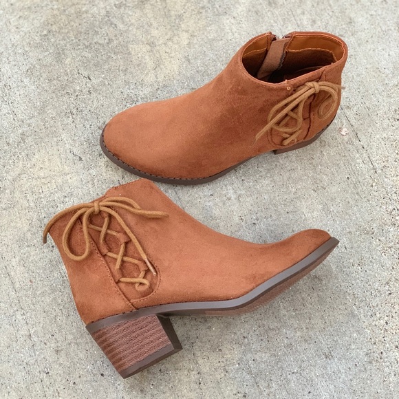 Soda Kids Tan Suede Ankle Booties - Picture 3 of 4